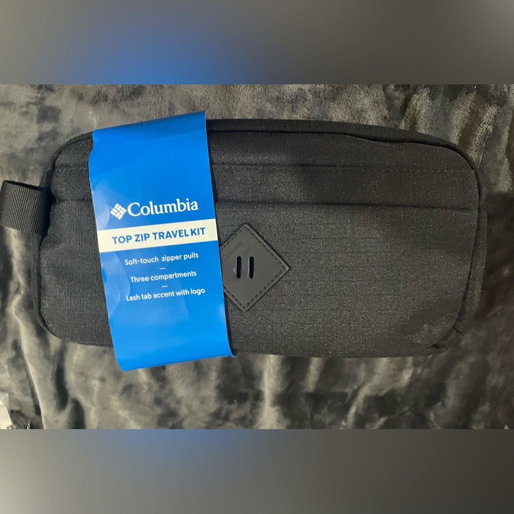 New with tags Columbia travel bag